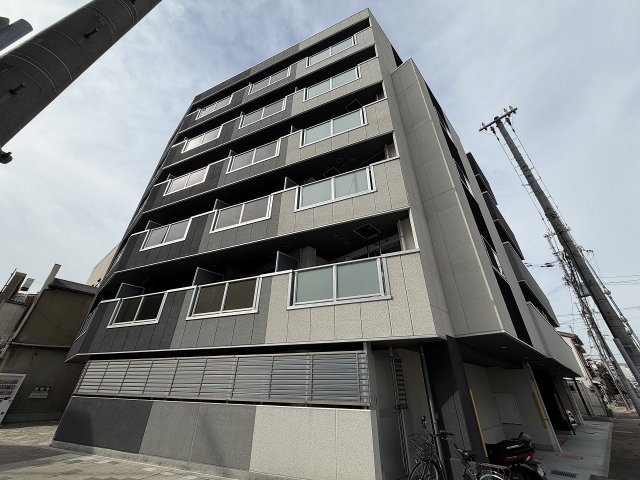 建物外観　落ち着いた雰囲気の外観です