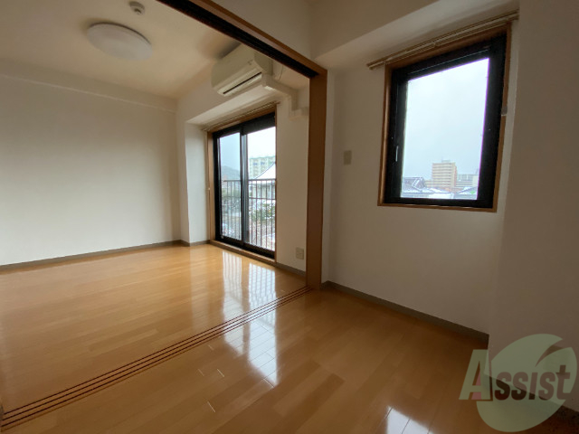 その他部屋・スペース　こちらは２．９帖の洋室ですよ。寝室にいかがですか？