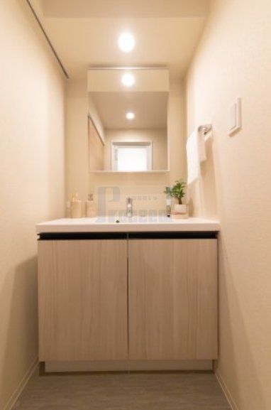 洗面設備　使いやすい独立洗面台☆