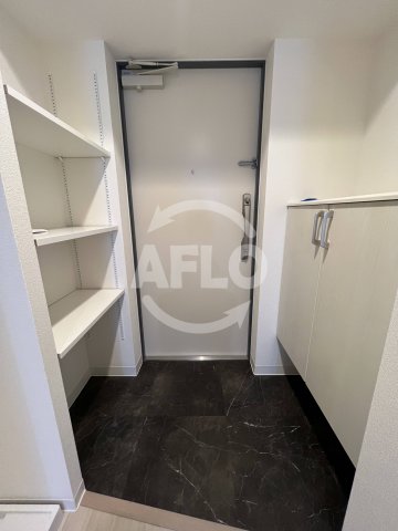 玄関　ワールドアイ阿波座WEST　玄関