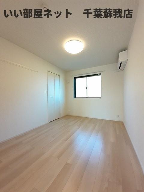 その他部屋・スペース　落ち着いて過ごせるお部屋なので、寝室にいかがでしょうか