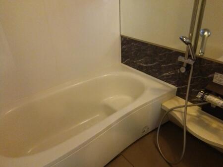 バス・シャワールーム　１坪風呂