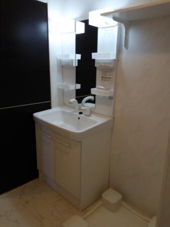 洗面設備　洗髪洗面化粧台