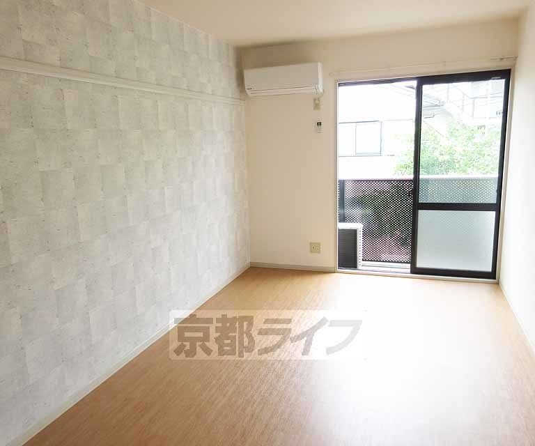 居室・リビング　広々としたお部屋です！