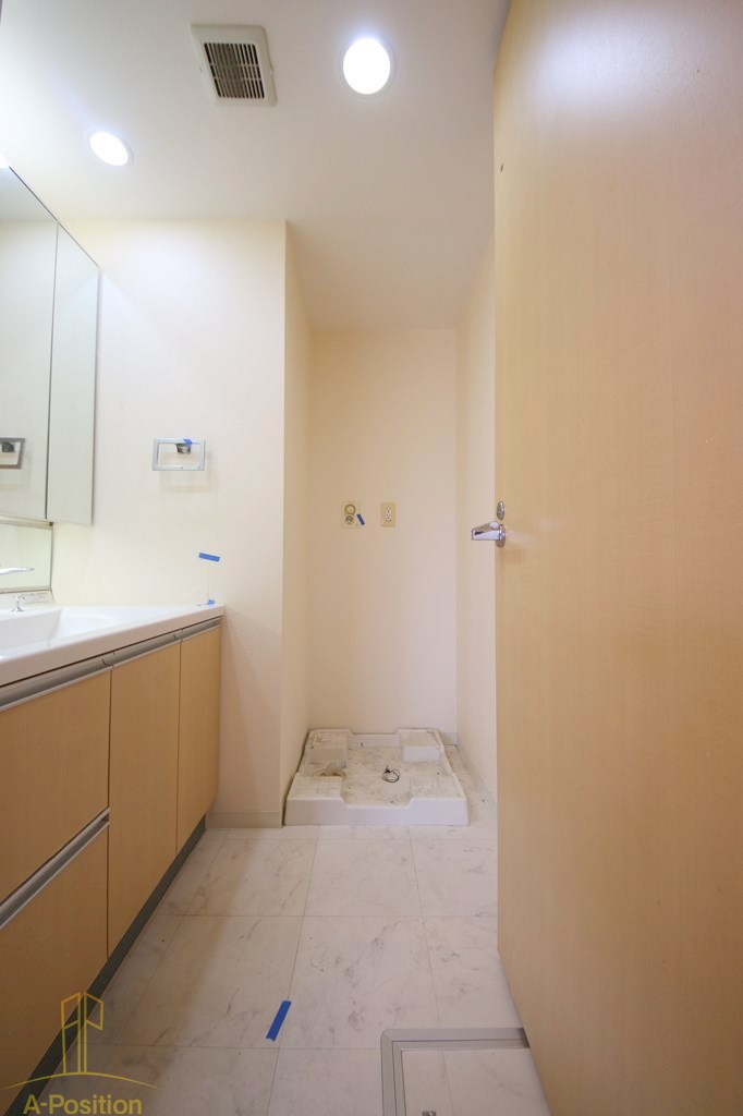 洗面設備　カスタリアタワー長堀橋