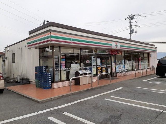 コンビニ　セブンイレブン甲斐双葉龍地店（コンビニ）まで500m