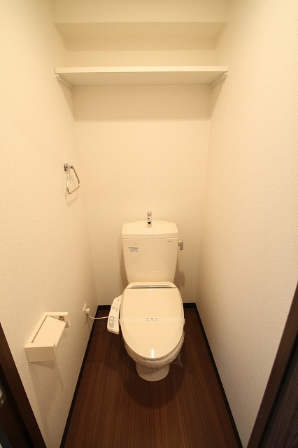 トイレ　ウォシュレット付です☆