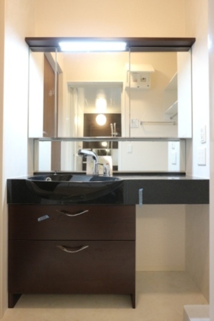 洗面設備　洗髪洗面化粧台