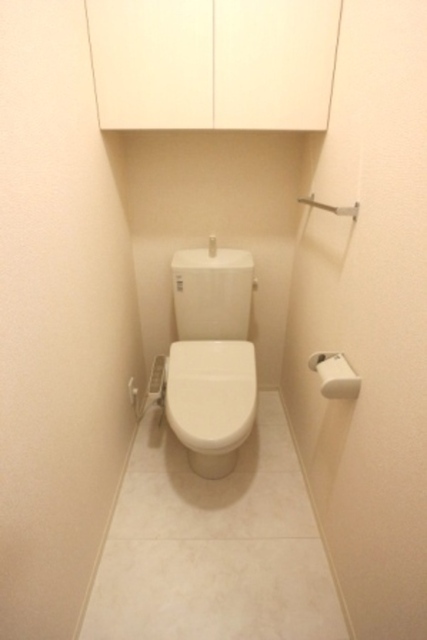 トイレ　温水洗浄便座