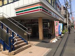 コンビニ　セブンイレブン台東谷中6丁目店（コンビニ）まで266m