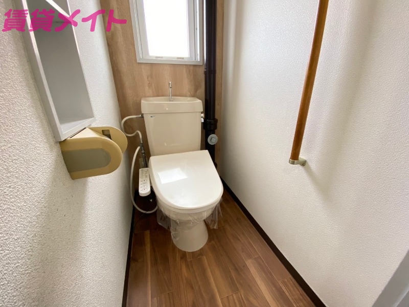 トイレ　別部屋参考写真です