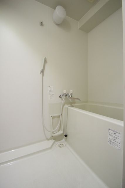 バス・シャワールーム　同物件別室です。