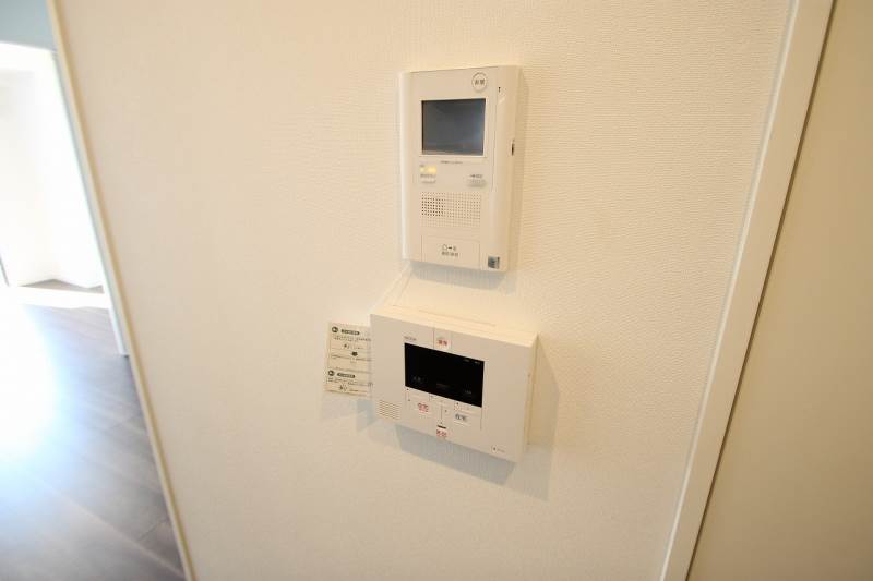 セキュリティ　安心、モニター付きインターホン