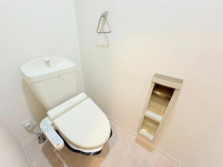 トイレ　※画像は類似物件です