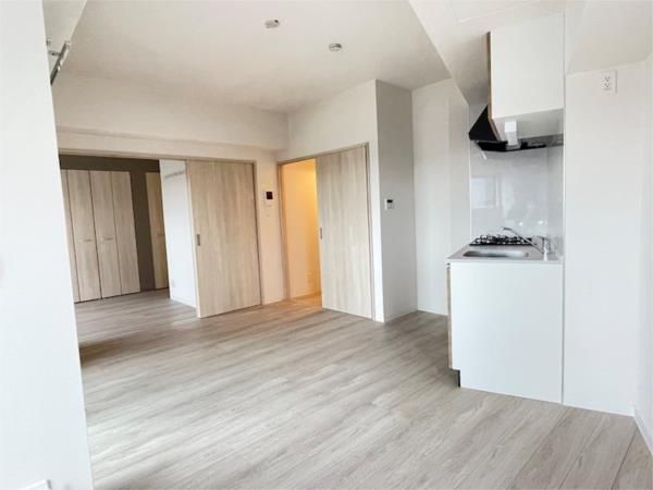 居室・リビング　（別タイプ参考写真）エワル　豊島区東池袋5