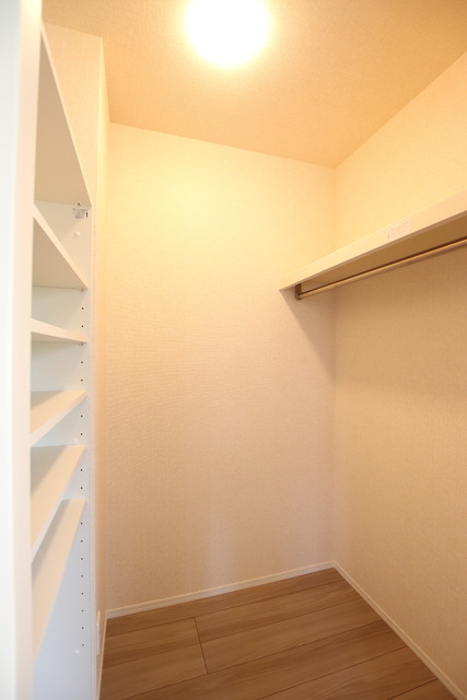 収納　収納便利なウォークインクローゼット