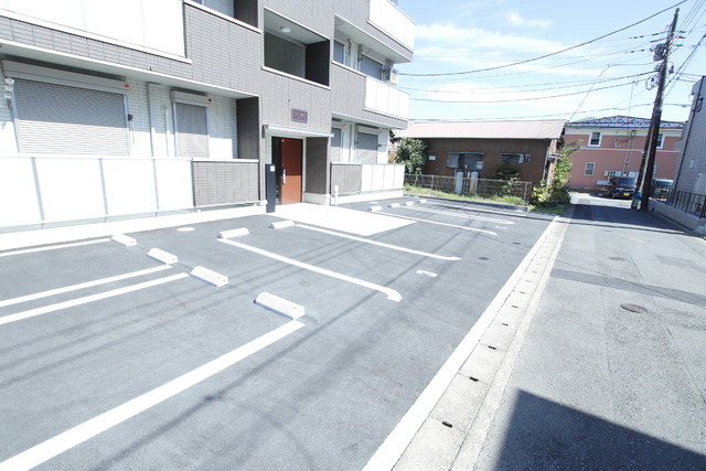 駐車場　駐車場　空き要確認