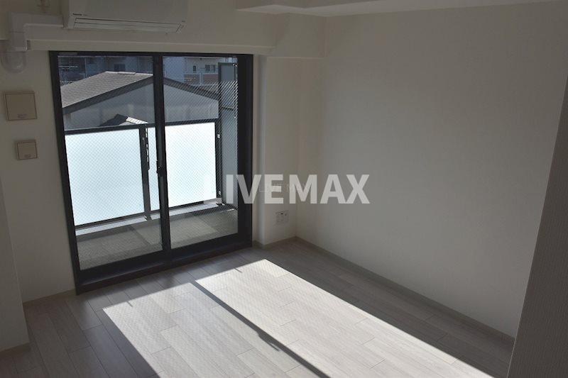 居室・リビング　反転タイプ