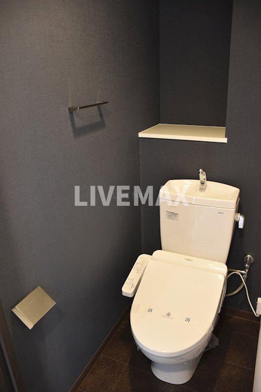 トイレ　反転タイプ