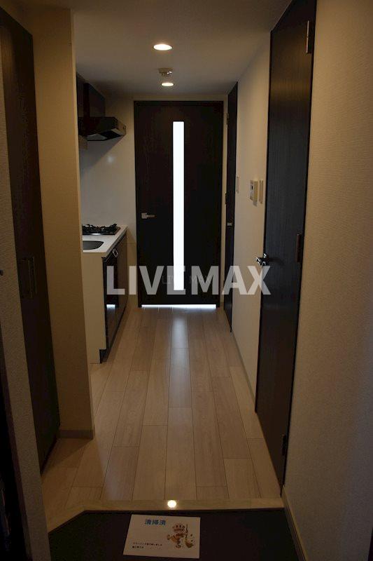 玄関　反転タイプ