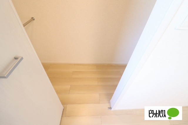 収納　ウォークインクローゼット