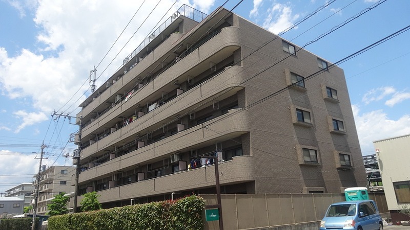建物外観　駅近で通勤通学便利なオートロックマンションです。