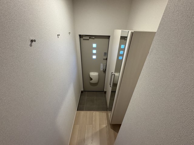 玄関　（同型）