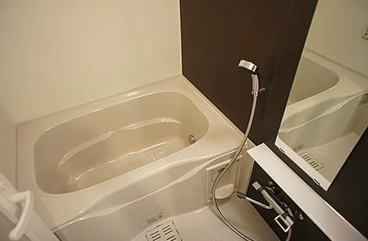 バス・シャワールーム　風呂
