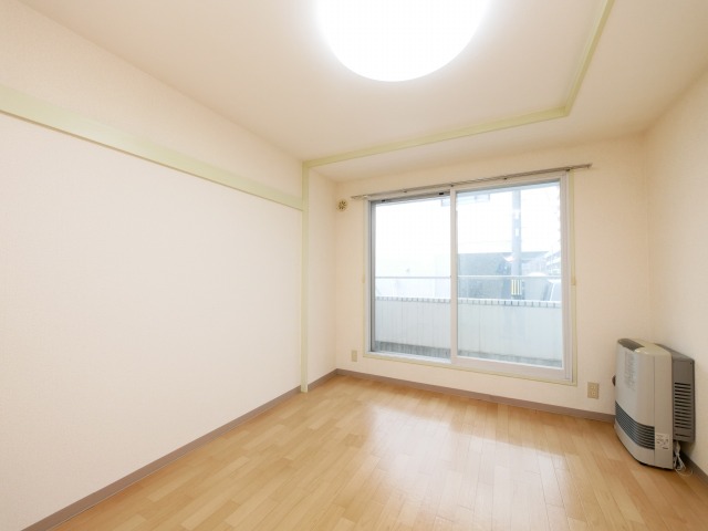 居室・リビング　★地域最安値のRCマンション！★角部屋・バストイレ別！