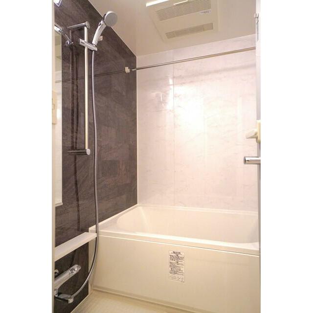 バス・シャワールーム　※写真は同タイプ住戸です。