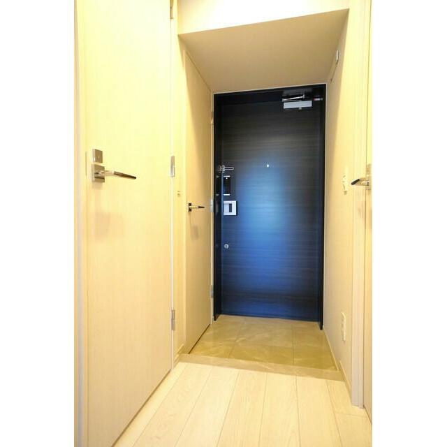 玄関　※写真は同タイプ住戸です。