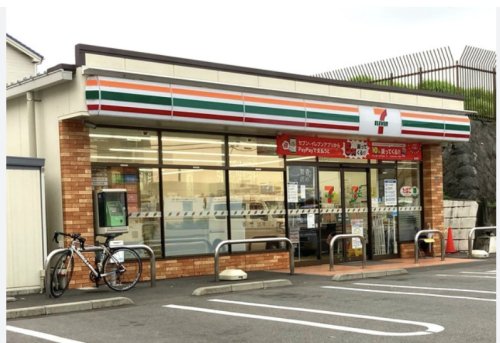 コンビニ　セブンイレブン 綾瀬大上3丁目店（コンビニ）まで349m