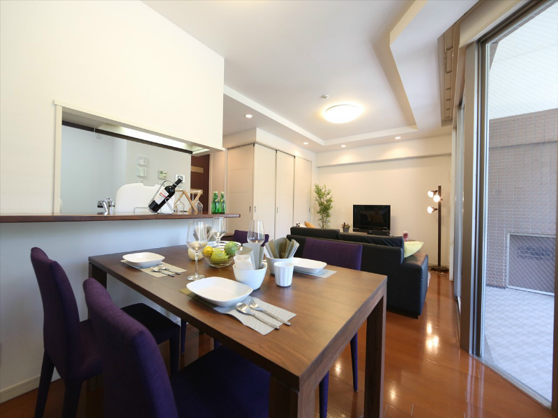 居室・リビング　ＬＤＫ16帖　和室5.3帖とつなげても仕切っても使えます