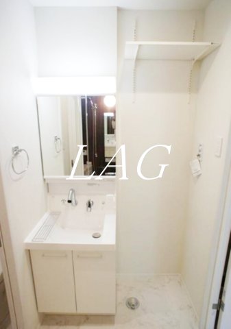 洗面設備　洗面台です。