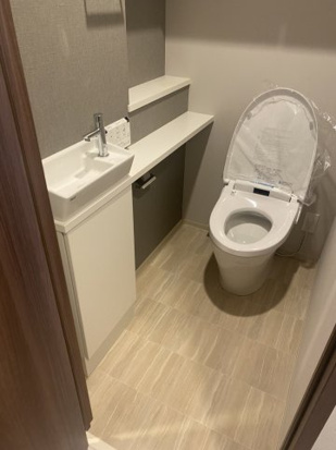 トイレ　嬉しい温水洗浄便座♪