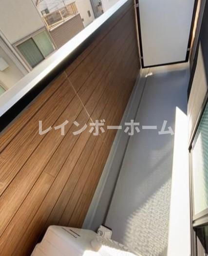 バルコニー　バルコニーがあります
