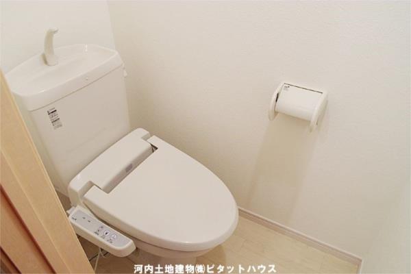 トイレ　類似室内