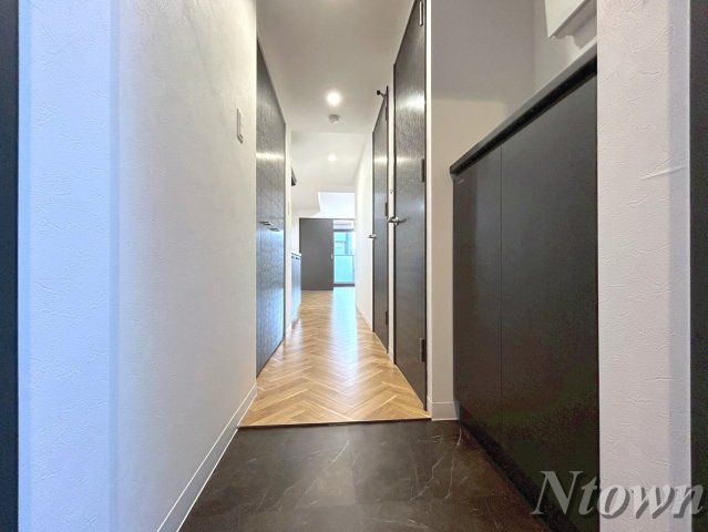 玄関　落ち着いた玄関です