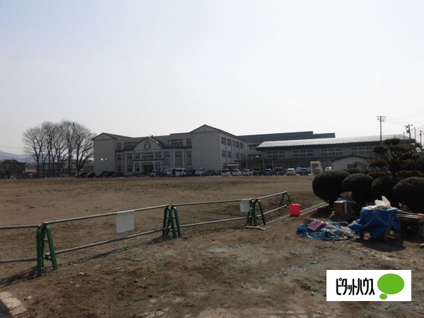 小学校　盛岡市立仙北小学校（小学校）まで865m