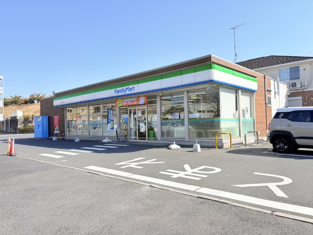 コンビニ　ファミリーマート佐倉王子台店（コンビニ）まで383m