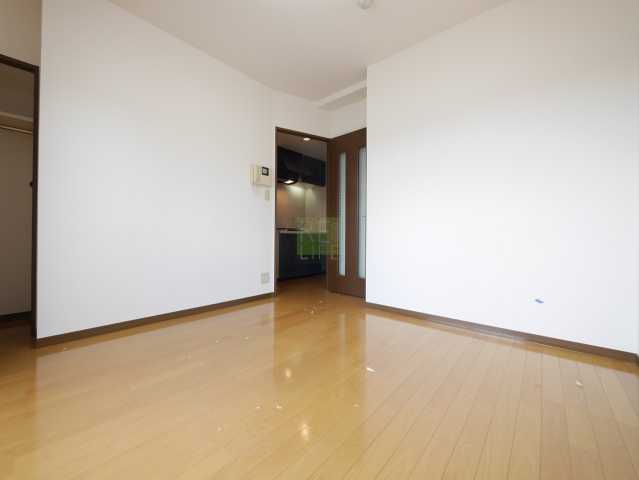 居室・リビング　同物件、別部屋のお写真になります。