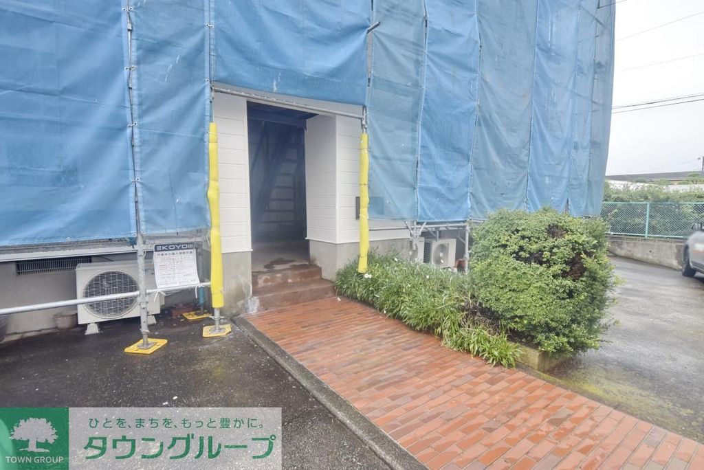 エントランス　エントランス