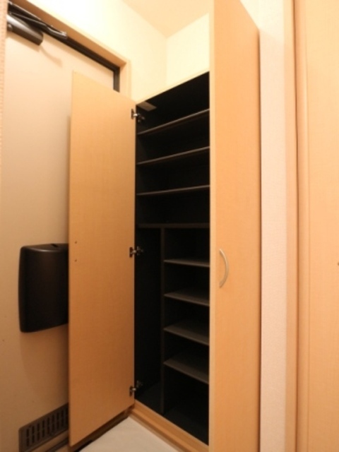 玄関　シューズボックス