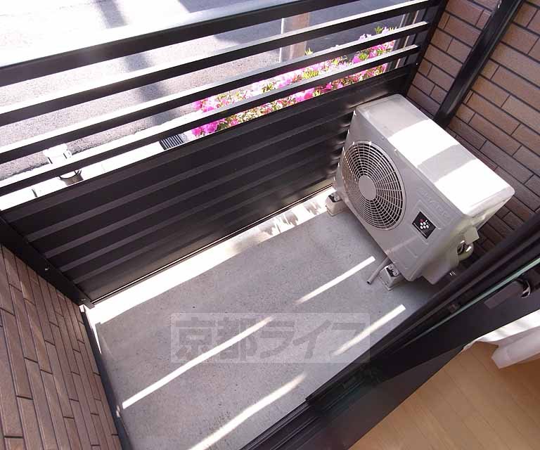 バルコニー　布団もバッチリ干せます。