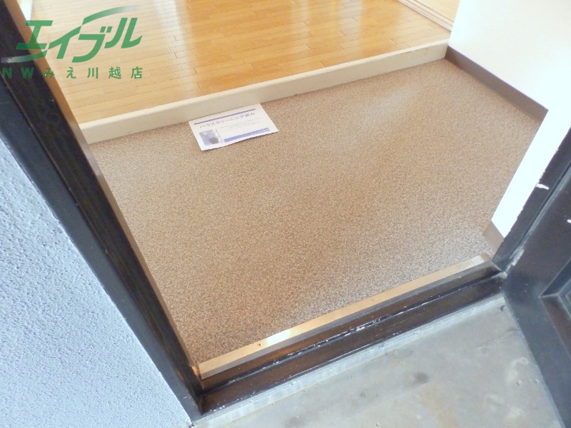 玄関　別部屋参考写真です