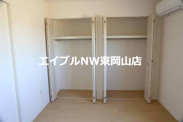 収納　東洋室クローゼット