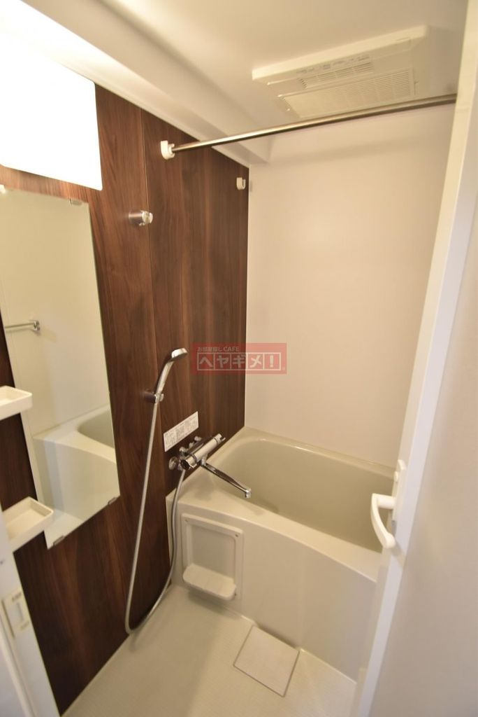 バス・シャワールーム　バス