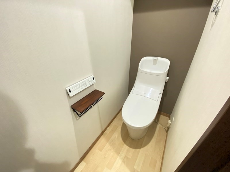 トイレ　別号室