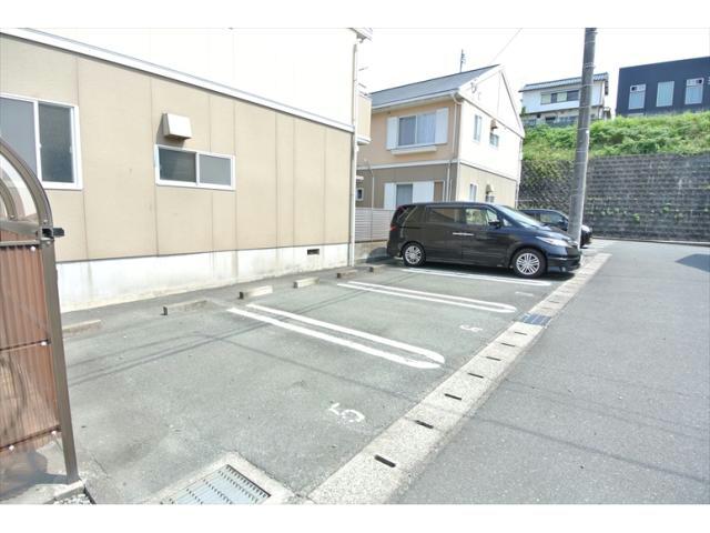 駐車場　駐車場