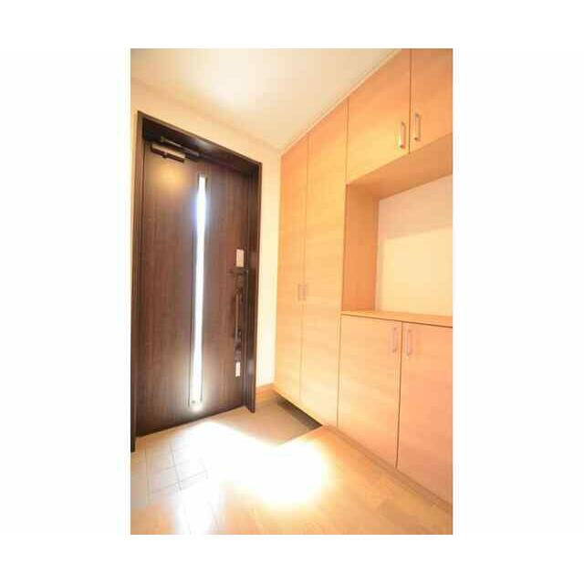 玄関　ゆったり広めの玄関